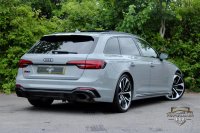 AUDI RS4